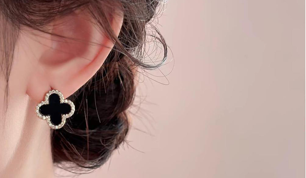  Ladies Earrings in Pakistan 