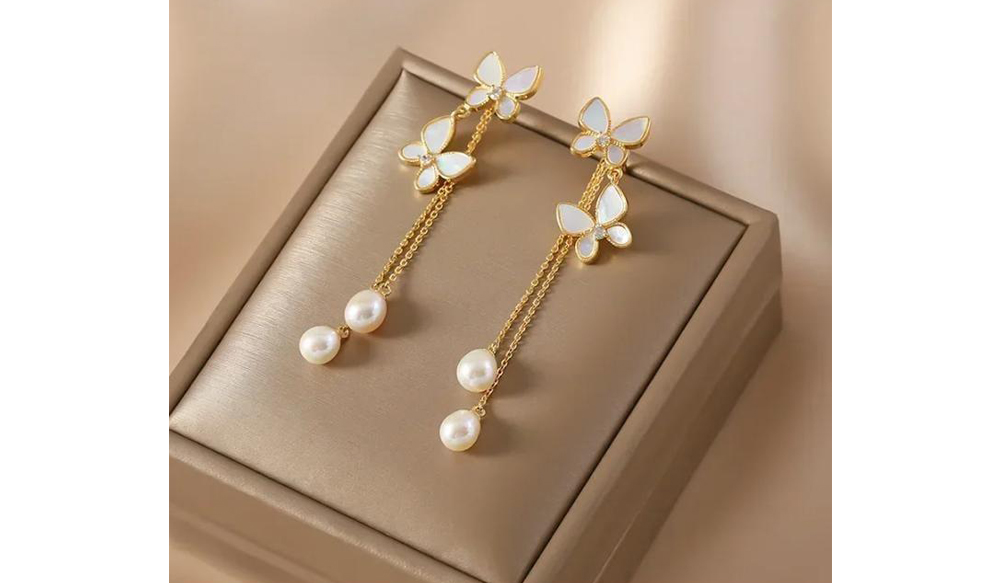  Ladies Earrings in Pakistan 