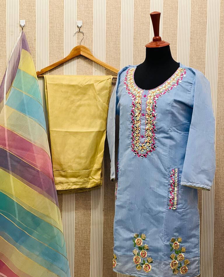   Ladies Stitched 3-Piece Suit in Pakistan 