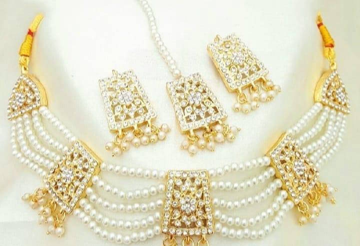  Ladies Jewellery Set in Pakistan 